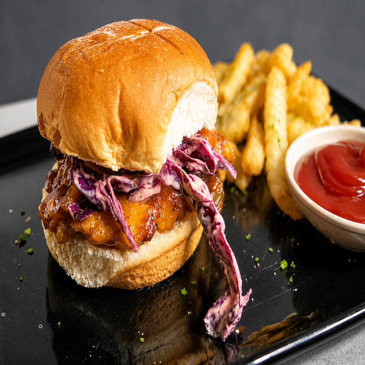 🥪 Jackfruit BBQ Pulled Sandwich with Purple Cabbage Slaw